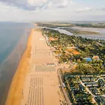 아파트 Seaview Flat Next To - Beahost *